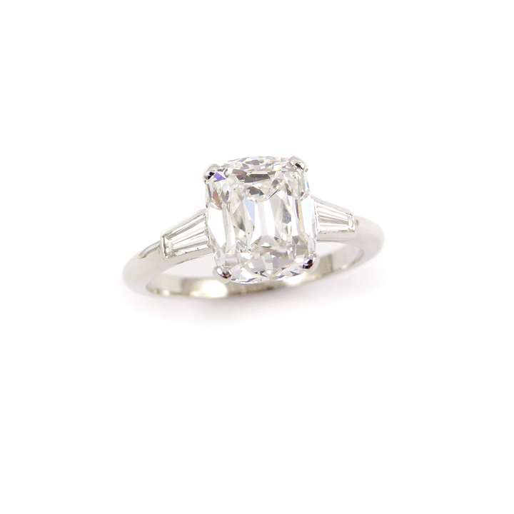 Single stone cushion cut diamond 3.03ct, E VS2